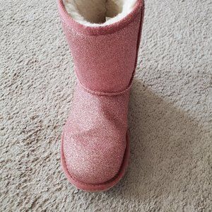 Girls uggs